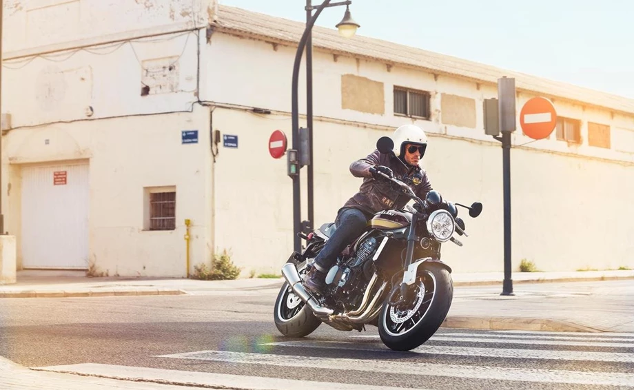 Kawasaki Z900 RS Bild 14: Kawasaki Z900 RS