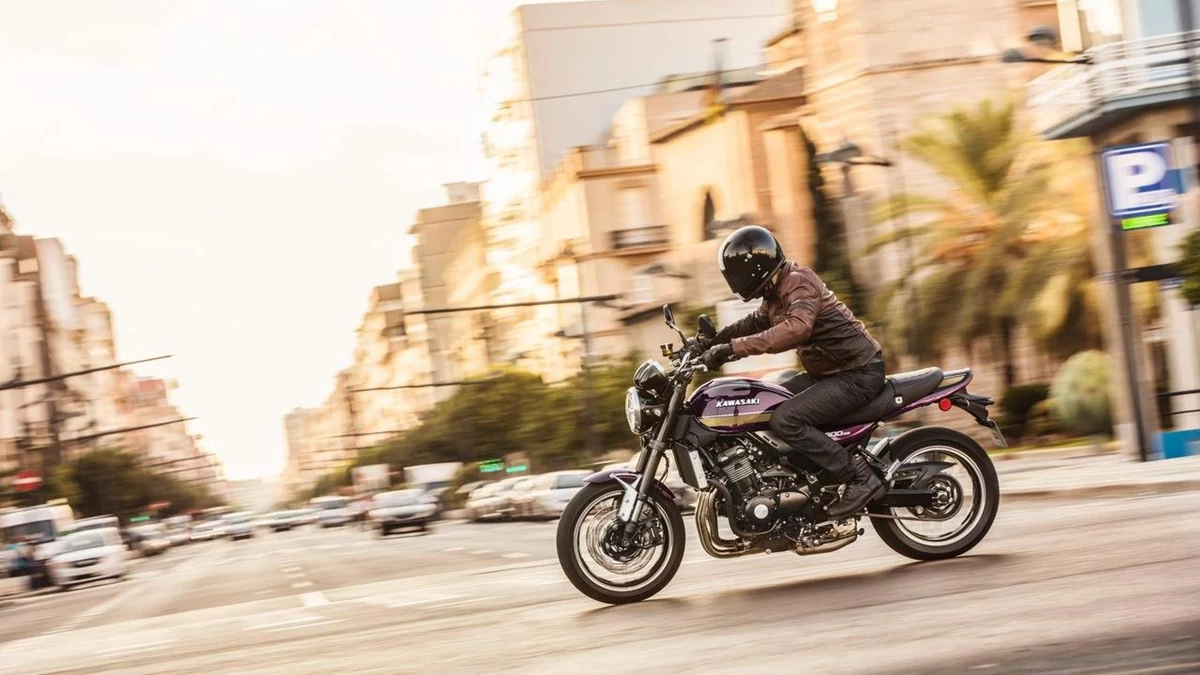 Kawasaki Z900 RS Bild 17: Kawasaki Z900 RS