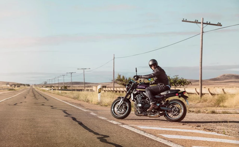 Kawasaki Z900 RS Bild 18: Kawasaki Z900 RS