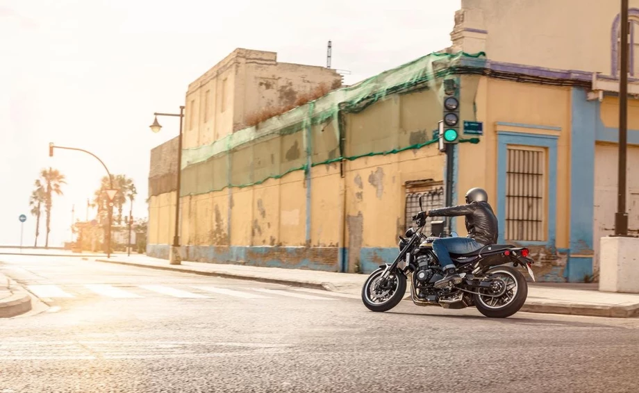 Kawasaki Z900 RS Bild 20: Kawasaki Z900 RS