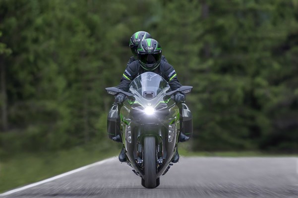 Kawasaki Ninja H2 SX SE () - Bild 2