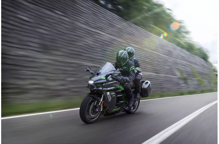 Kawasaki Ninja H2 SX SE 2026 Kawasaki Ninja H2 SX SE 2026