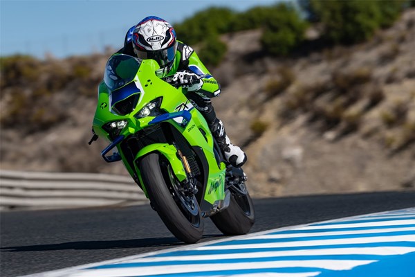 Kawasaki Ninja ZX-10R () - Bild 3