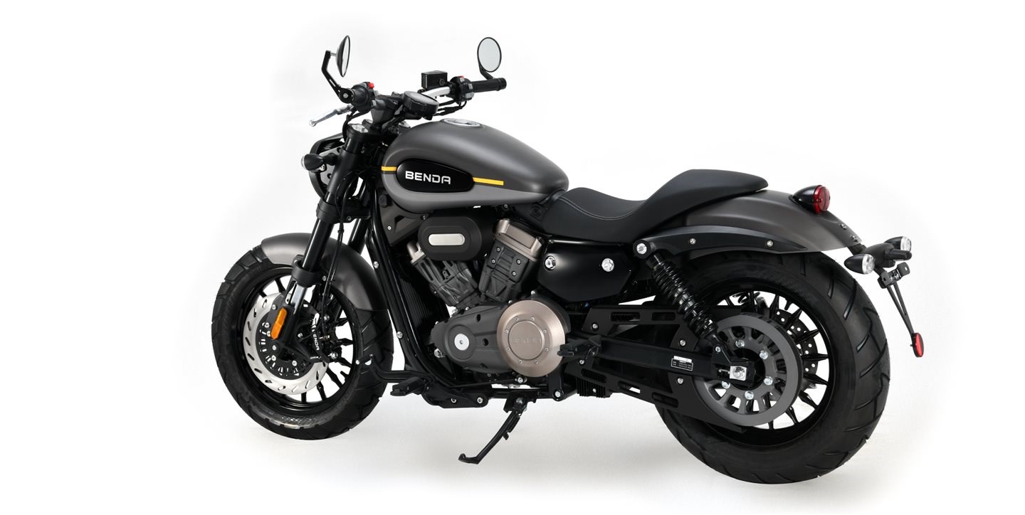 Benda Chinchilla 300