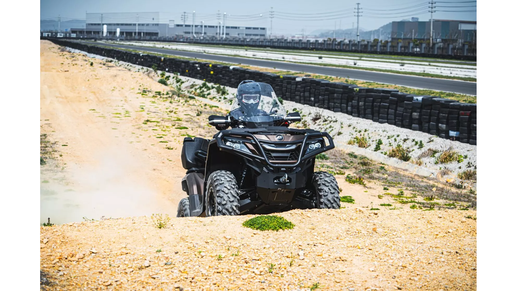 QJ Motor SFA 1000 ABS EPS DLX HIGHLAND - Immagine 1 QJ Motor SFA 1000 ABS EPS DLX HIGHLAND - Immagine 1