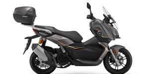 Voge SR1 ADV 125 ABS TCS 2025 vs QJ Motor ATR 125 X 2026