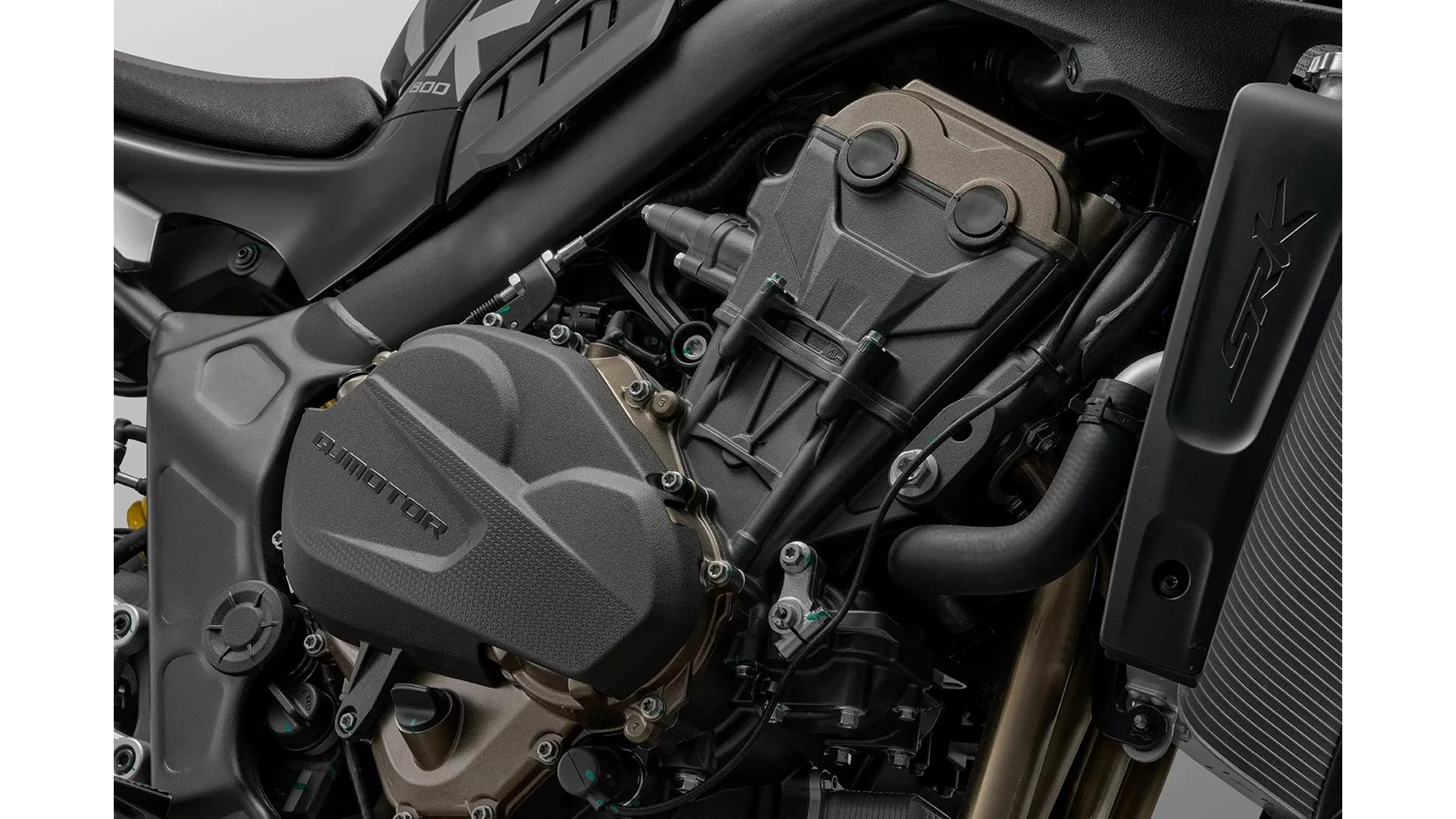 QJ Motor SRK 800 DARK - Slika 6 QJ Motor SRK 800 DARK - Slika 6