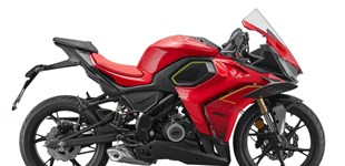 KTM RC 125 2023 vs QJ Motor SRK 125 RS 2026