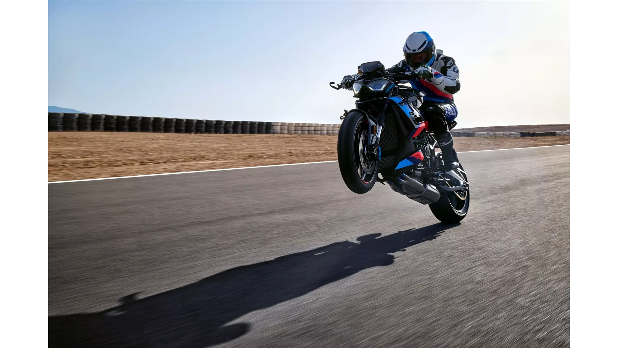 BMW M 1000 R - Obrázek 13 BMW M 1000 R - Obrázek 13