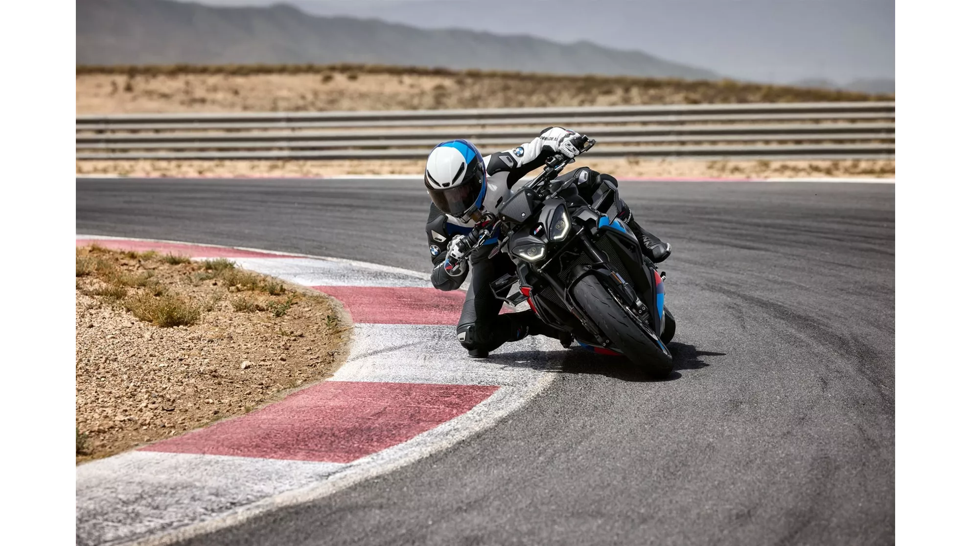 BMW M 1000 R - Obrázek 14 BMW M 1000 R - Obrázek 14