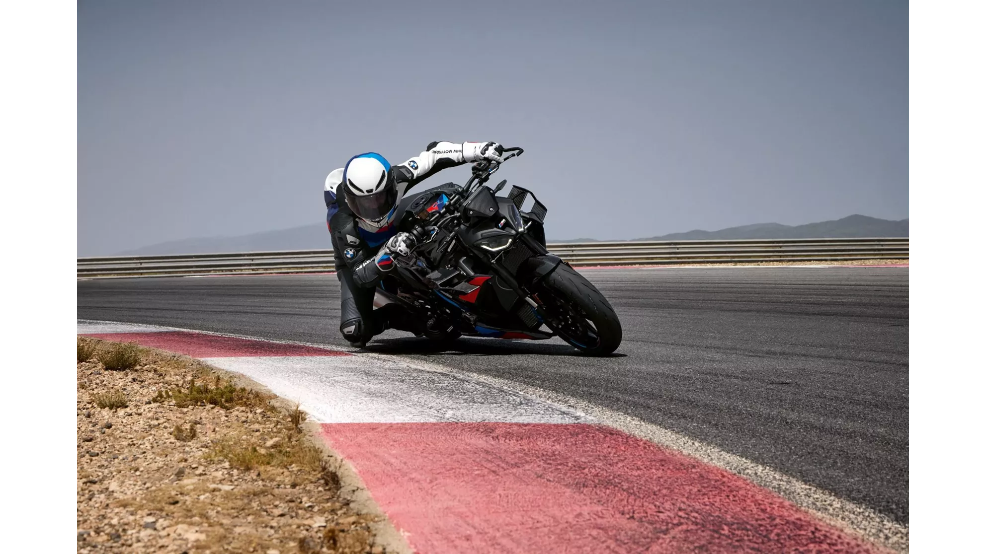 BMW M 1000 R - Obrázek 16 BMW M 1000 R - Obrázek 16