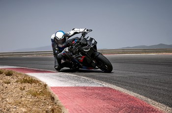 BMW M 1000 R 2026 - Bild 18