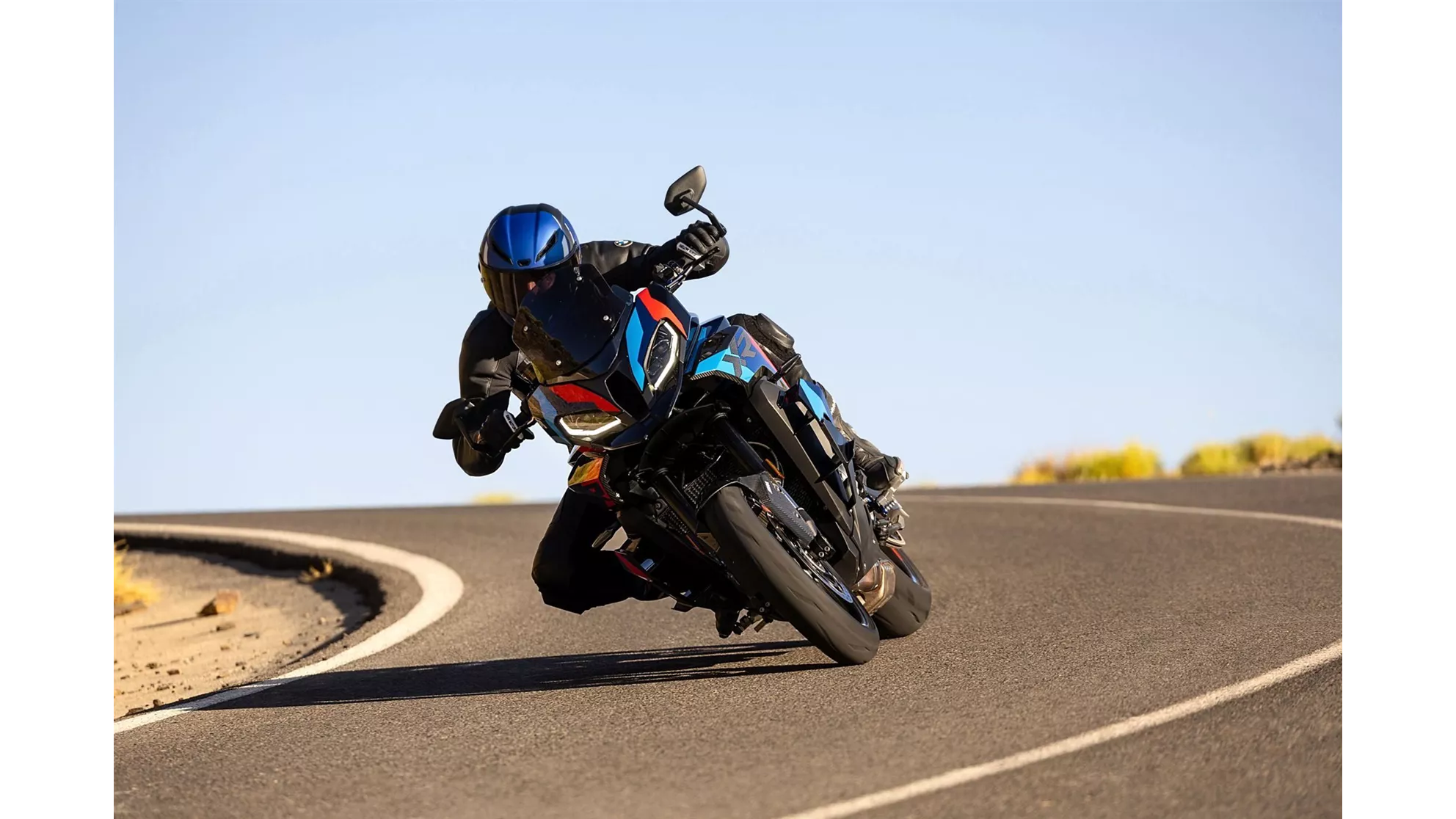 BMW M 1000 XR - Resim 1 BMW M 1000 XR - Resim 1