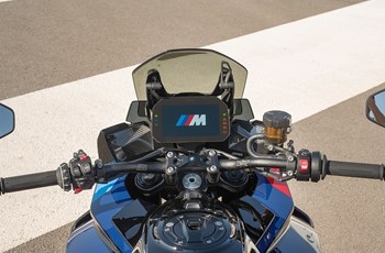 BMW M 1000 XR 2026 - Bild 9