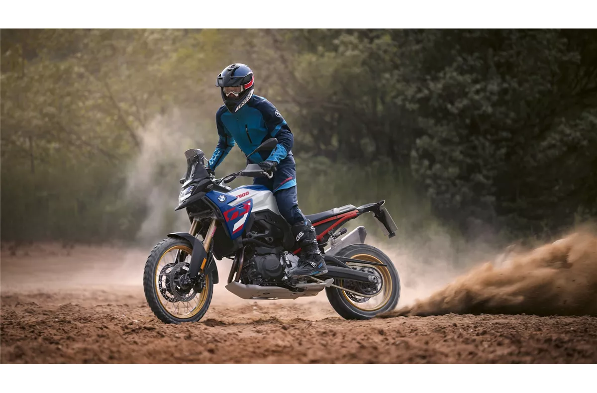 BMW F 900 GS BMW F 900 GS