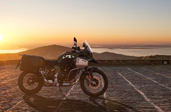 BMW F 900 GS Adventure 2026 - Immagine 3