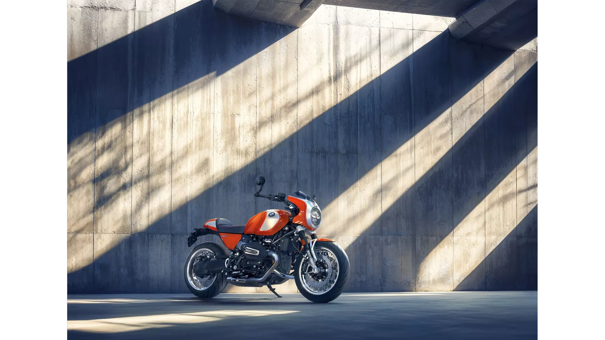 BMW R 12 S - Image 2 BMW R 12 S - Image 2