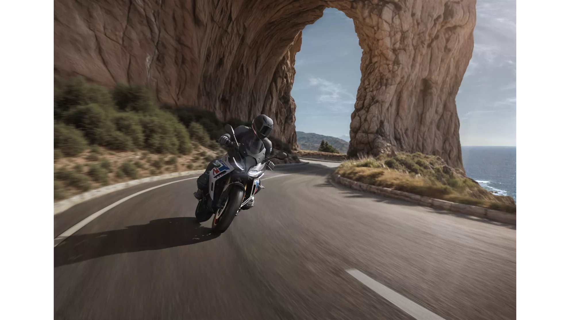 BMW R 1300 RS - Slika 1 BMW R 1300 RS - Slika 1