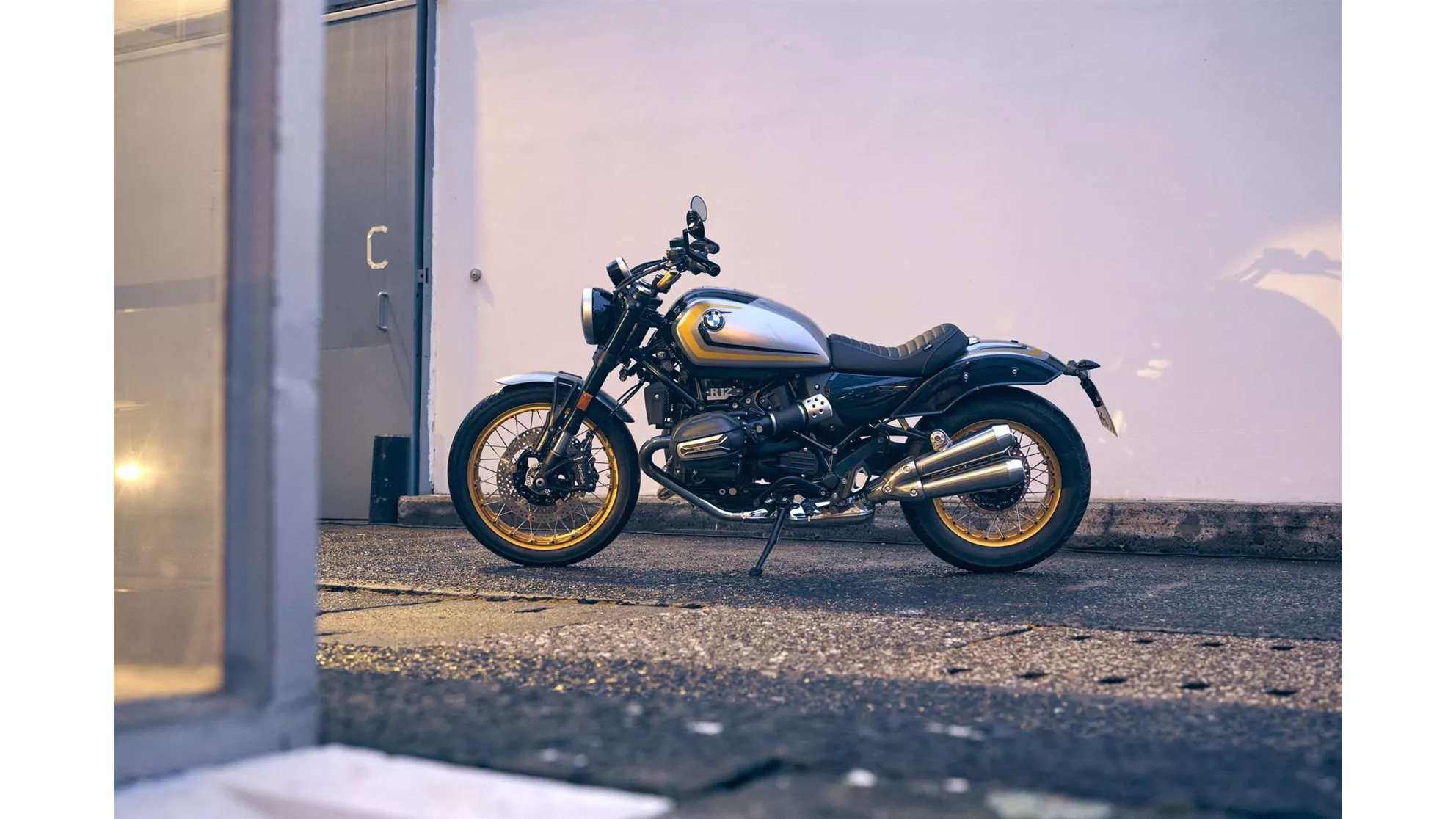 BMW R 12 - Obraz 10 BMW R 12 - Obraz 10