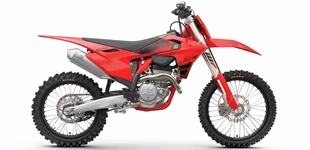 GASGAS MC 250F 2022 vs GASGAS MC 250F 2026 GASGAS MC 250F 2022 vs GASGAS MC 250F 2026
