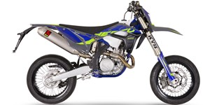 Honda CBR500R E-Clutch 2026 vs Sherco 500 SM Factory 2026