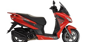 Kymco Sky Town 50i 2026 vs Aprilia SXR 50 2026