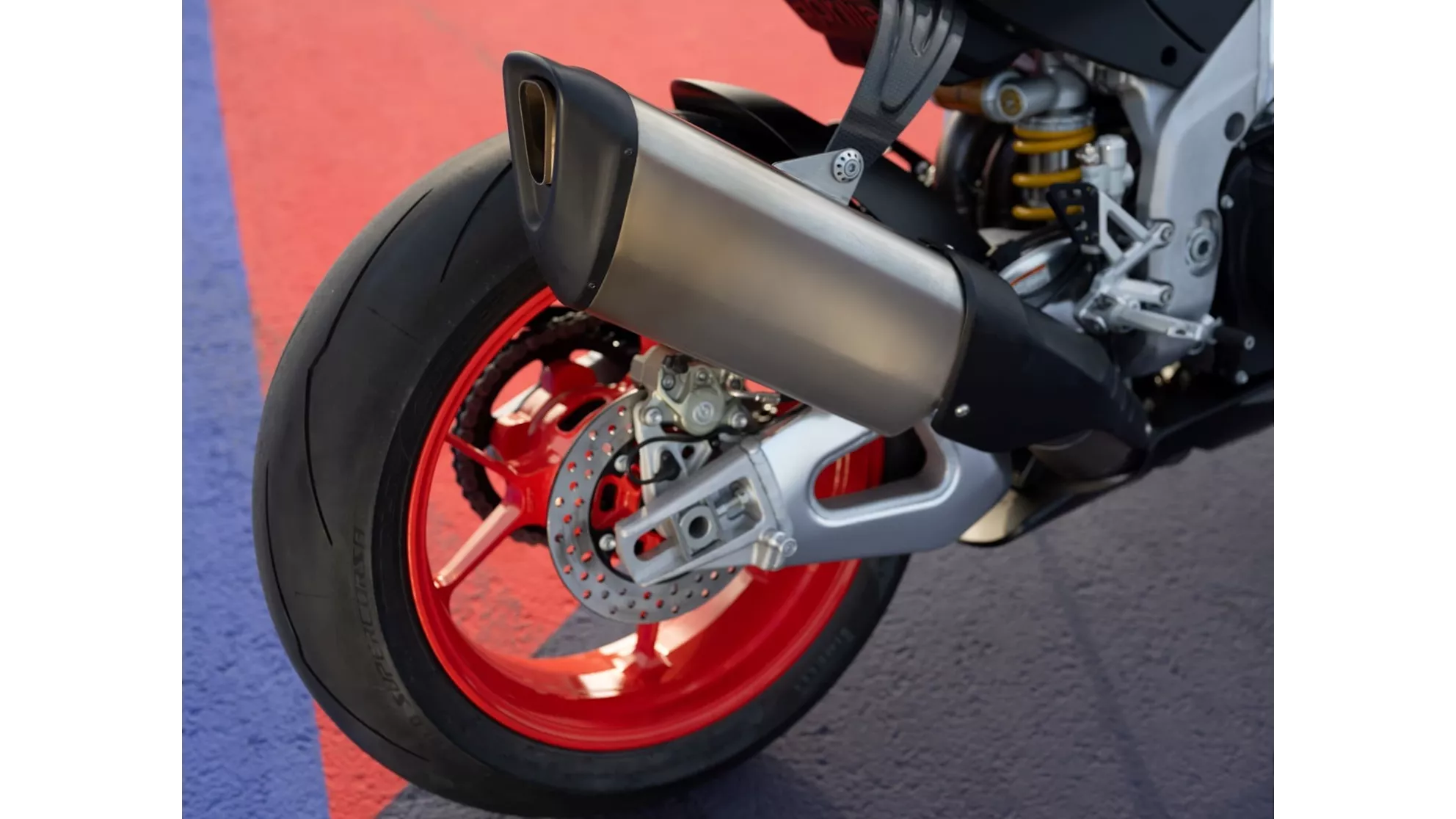 Aprilia RSV4 1100 - Immagine 6 Aprilia RSV4 1100 - Immagine 6