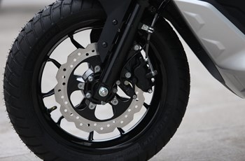 Aprilia SR GT 125 2026 - Bild 8