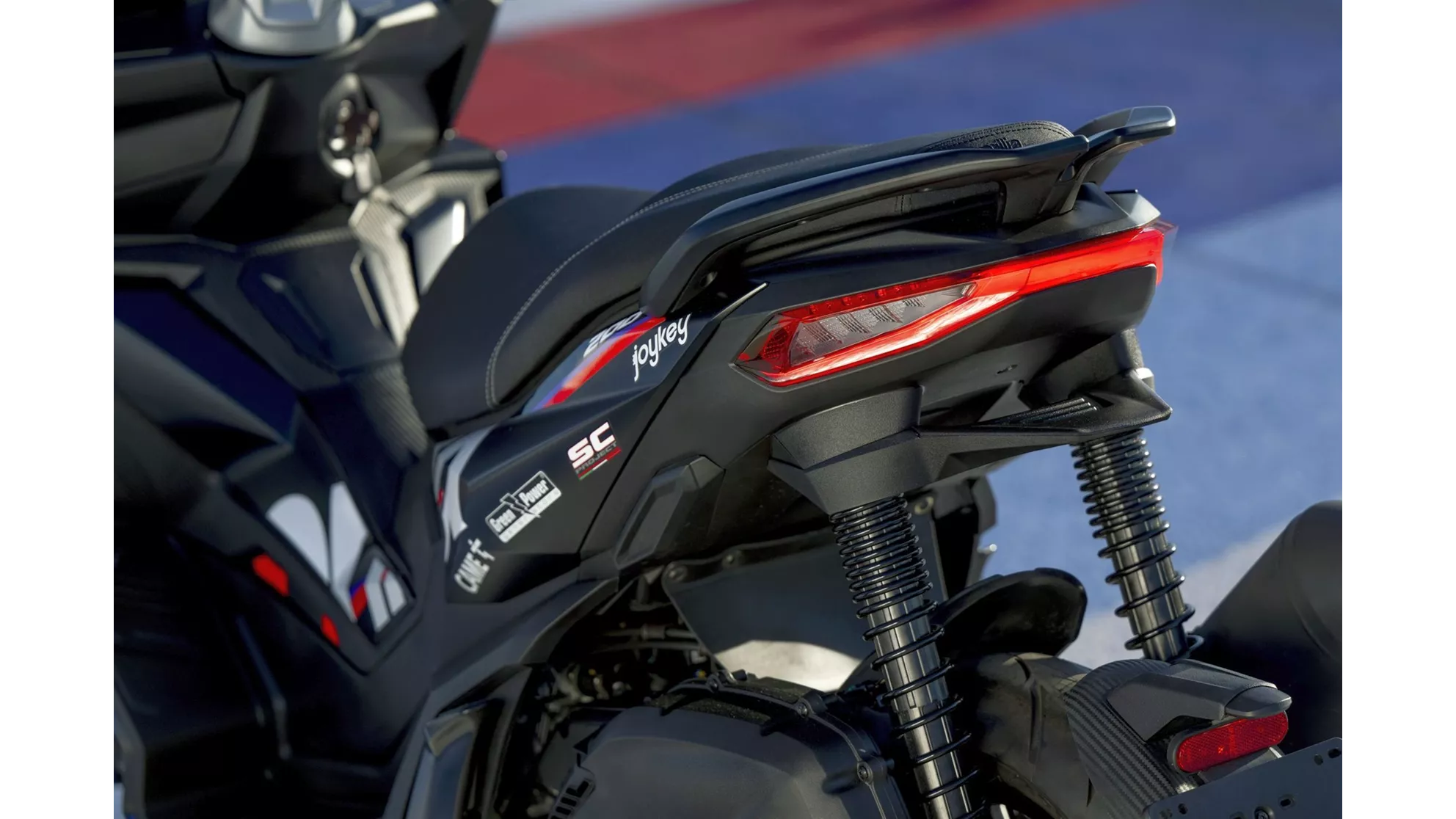 Aprilia SR GT Replica 200 - Immagine 4 Aprilia SR GT Replica 200 - Immagine 4