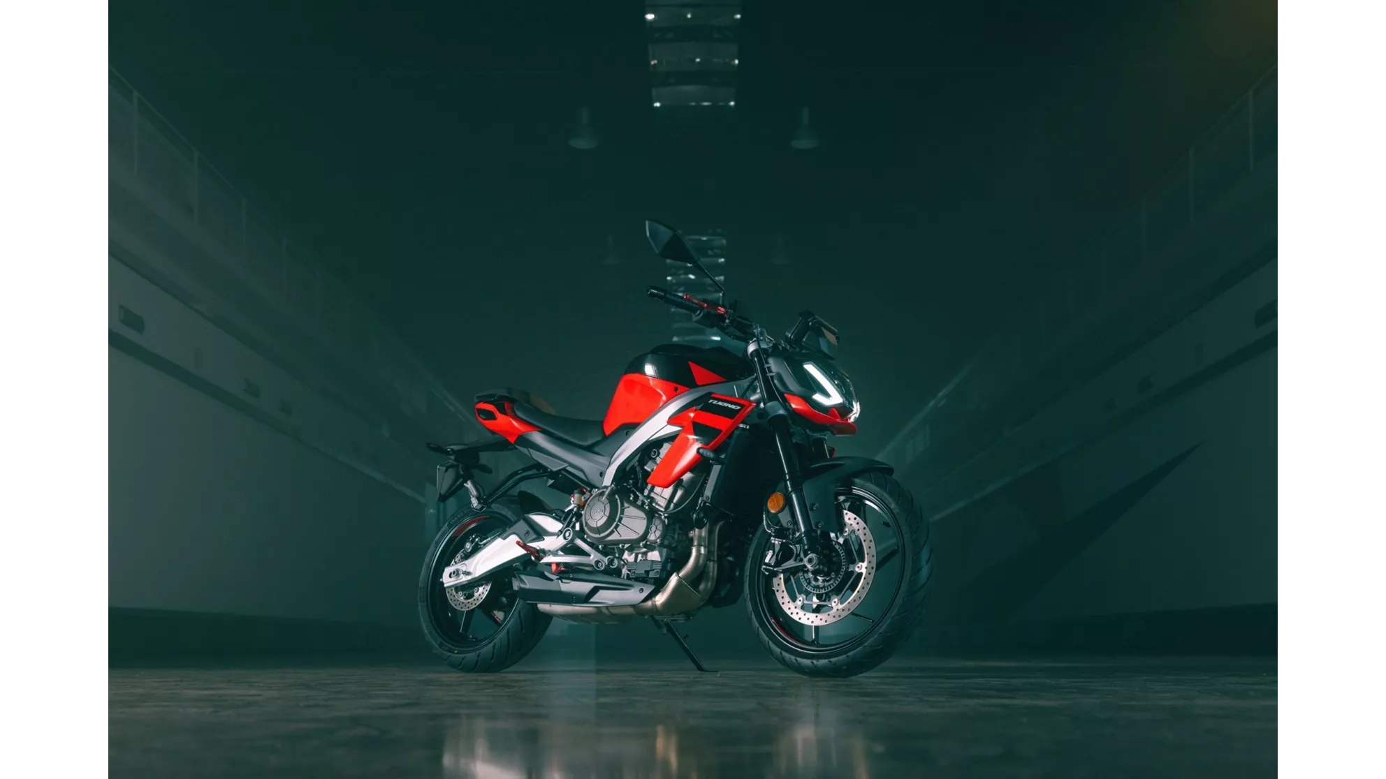 Aprilia Tuono 457 - Bild 9 Aprilia Tuono 457 - Bild 9