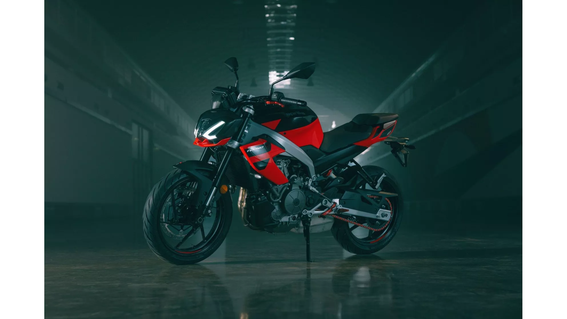 Aprilia Tuono 457 - Bild 11 Aprilia Tuono 457 - Bild 11