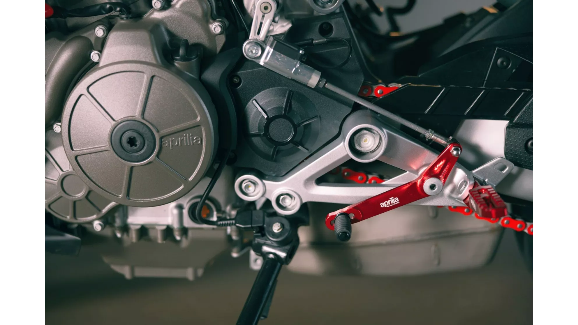 Aprilia Tuono 457 - Bild 13 Aprilia Tuono 457 - Bild 13