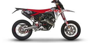 Fantic XMF 125 Competition 2026 vs Ducati Panigale V4 Márquez 2025 World Champion Replica 2026