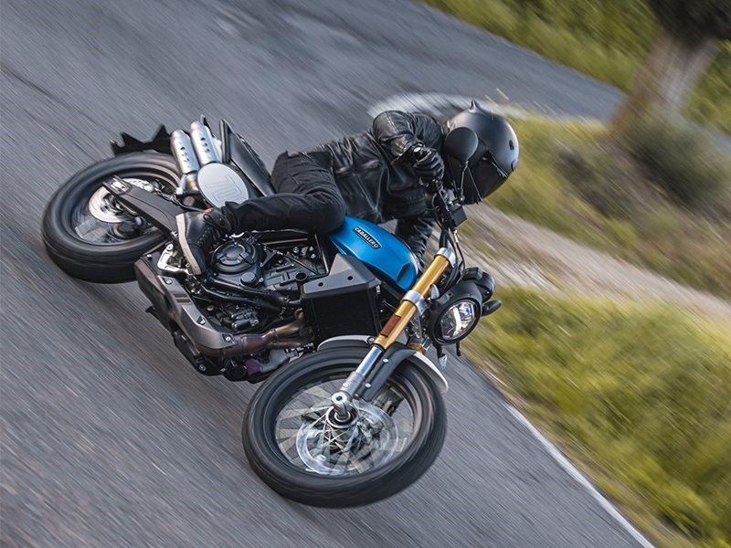 Fantic Caballero 700