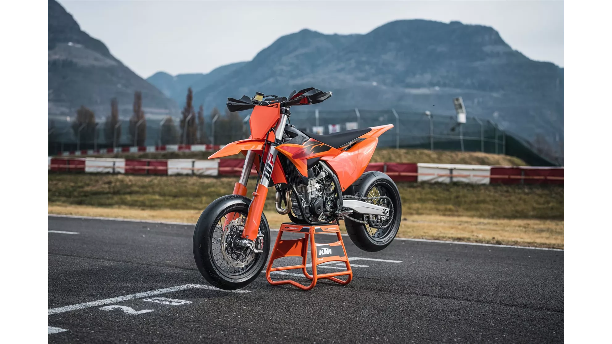 KTM 450 SMR - Image 6 KTM 450 SMR - Image 6