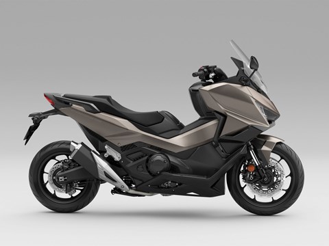 Honda Forza 750 