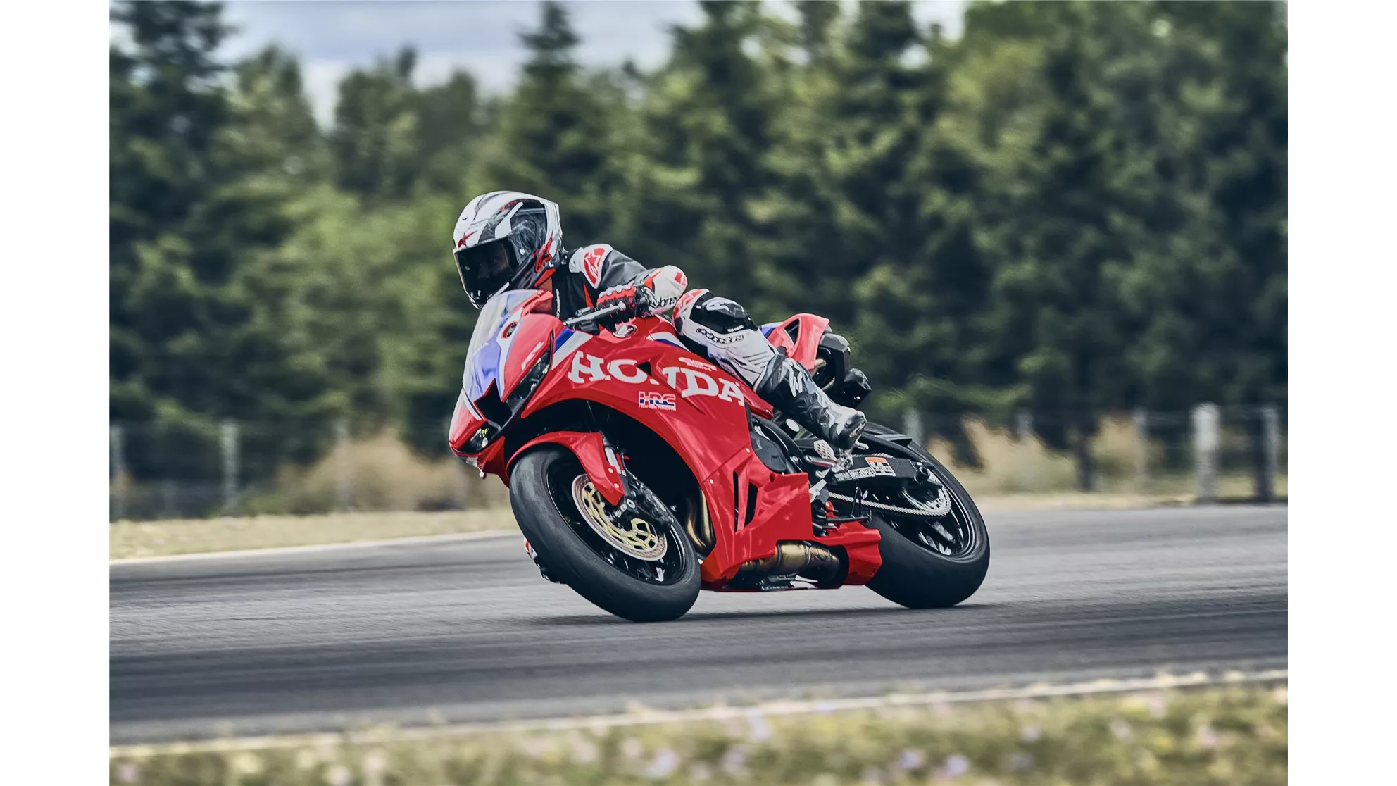 Honda CBR600RR 2027 - Image 60 Honda CBR600RR 2027 - Image 60