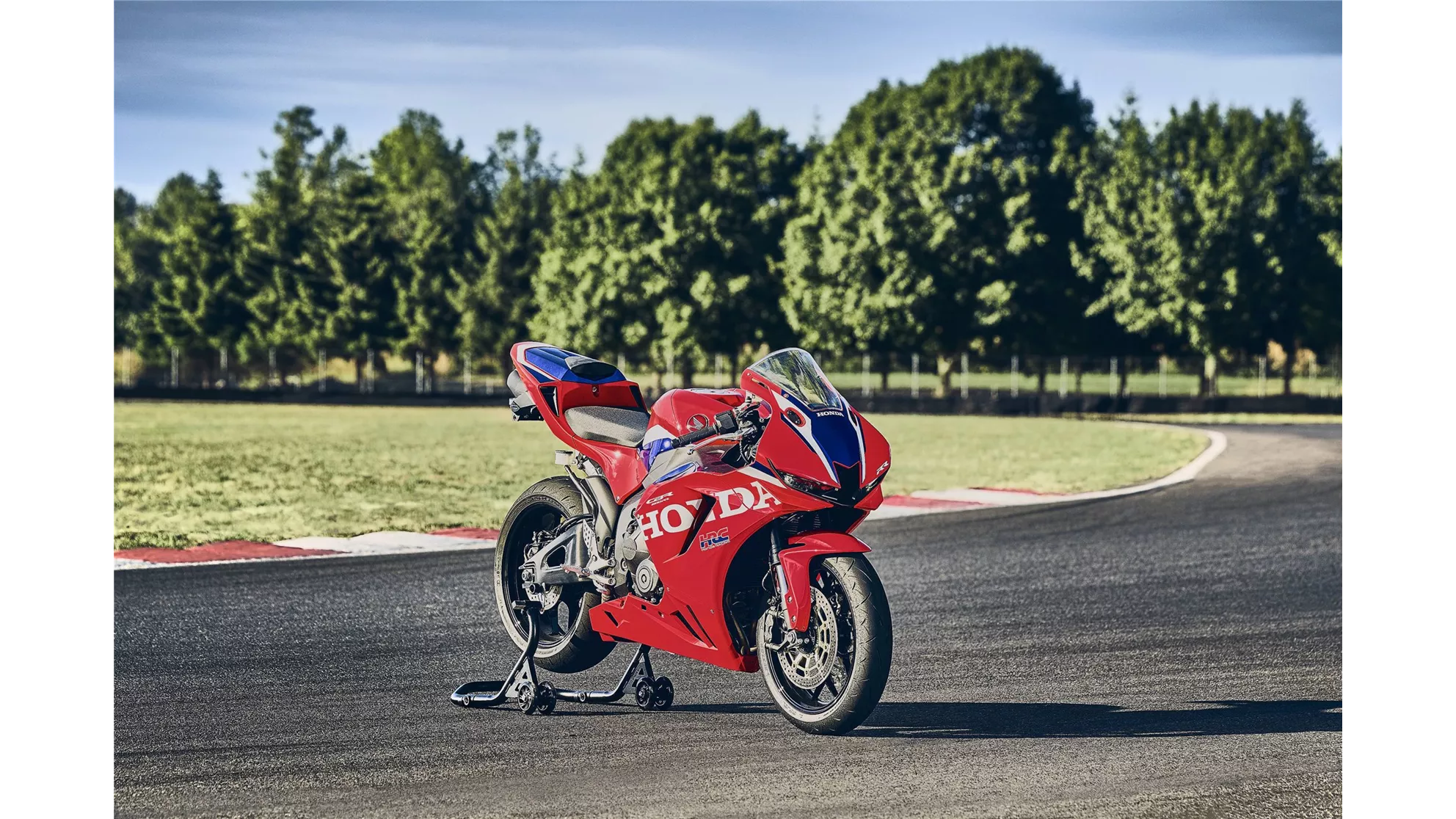 Honda CBR600RR 2027 - Image 66 Honda CBR600RR 2027 - Image 66