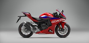 Honda CBR500R FOUR 2027 vs Kawasaki Ninja ZX-4RR 2024