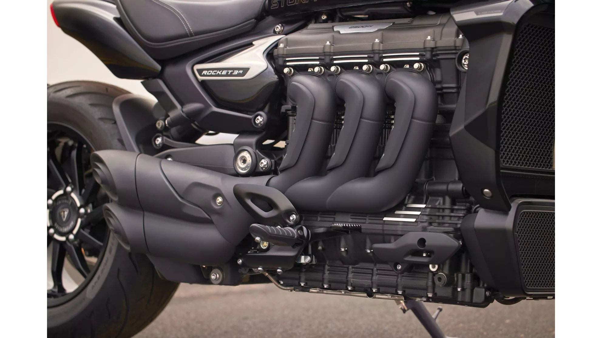Triumph Rocket 3 Storm R - Imagen 2 Triumph Rocket 3 Storm R - Imagen 2
