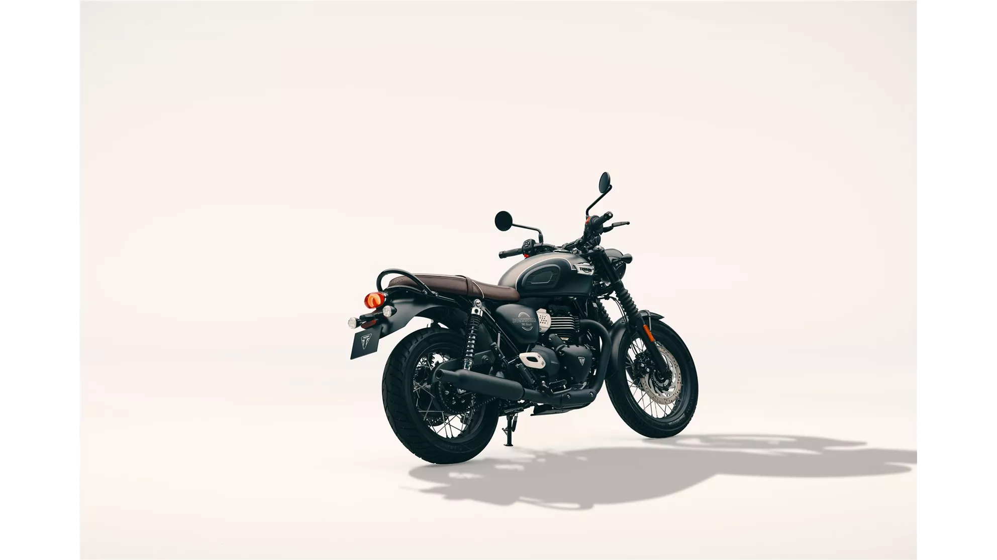 Triumph Bonneville T40 Black - Slika 3 Triumph Bonneville T40 Black - Slika 3