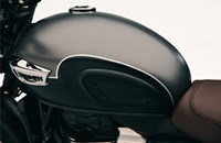Triumph Bonneville T40 Black 2027 - Bild 11