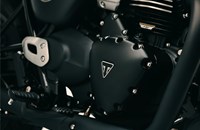 Triumph Bonneville T40 Black 2027 - Bild 13