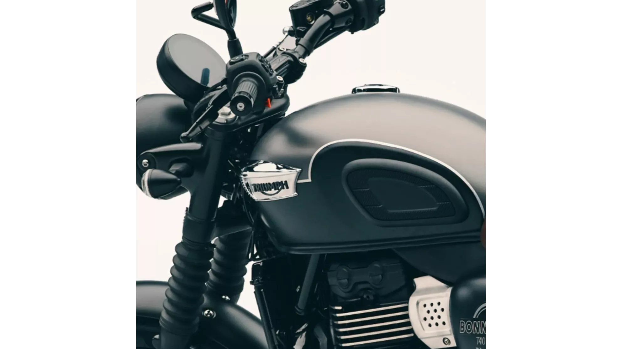 Triumph Bonneville T40 Black - Slika 22 Triumph Bonneville T40 Black - Slika 22