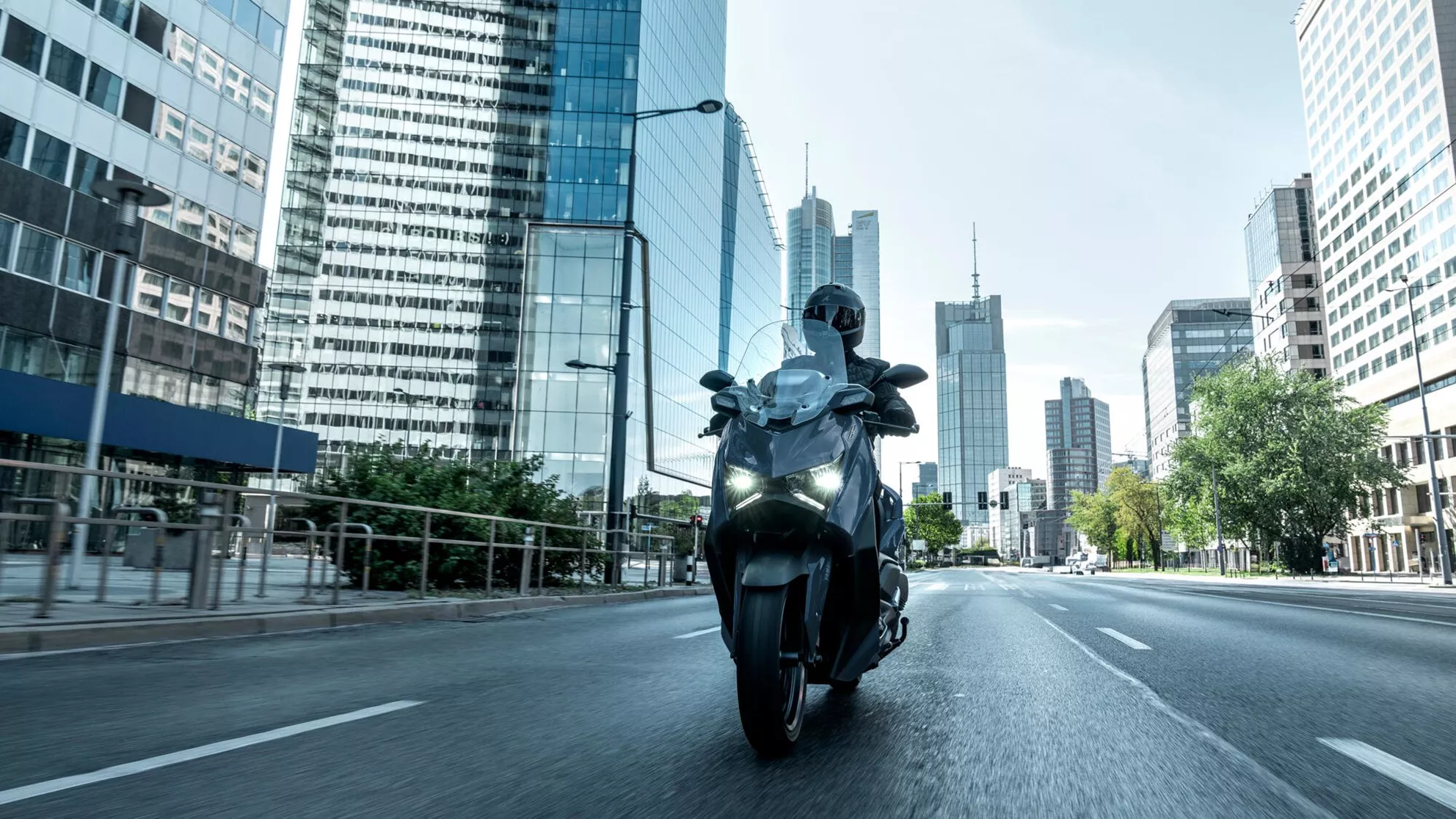 Yamaha XMAX 300 Tech MAX+ - Imagen 14 Yamaha XMAX 300 Tech MAX+ - Imagen 14