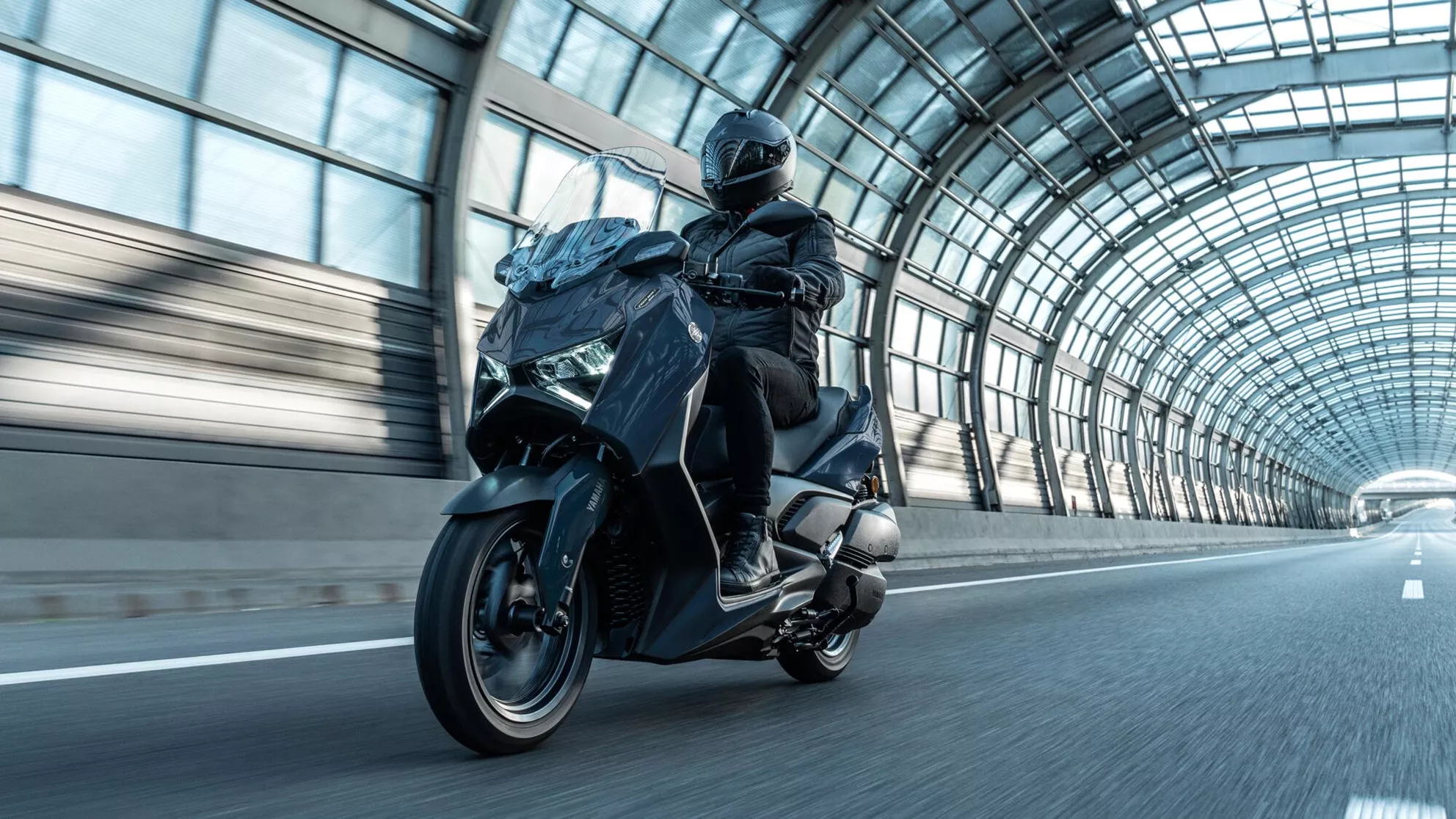 Yamaha XMAX 300 Tech MAX+ - Imagen 15 Yamaha XMAX 300 Tech MAX+ - Imagen 15
