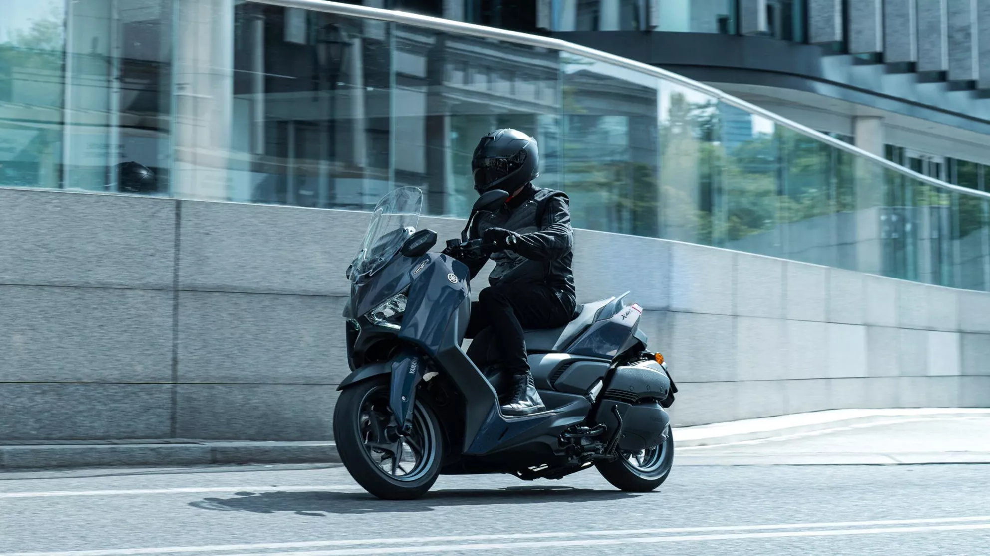 Yamaha XMAX 300 Tech MAX+ - Imagen 19 Yamaha XMAX 300 Tech MAX+ - Imagen 19
