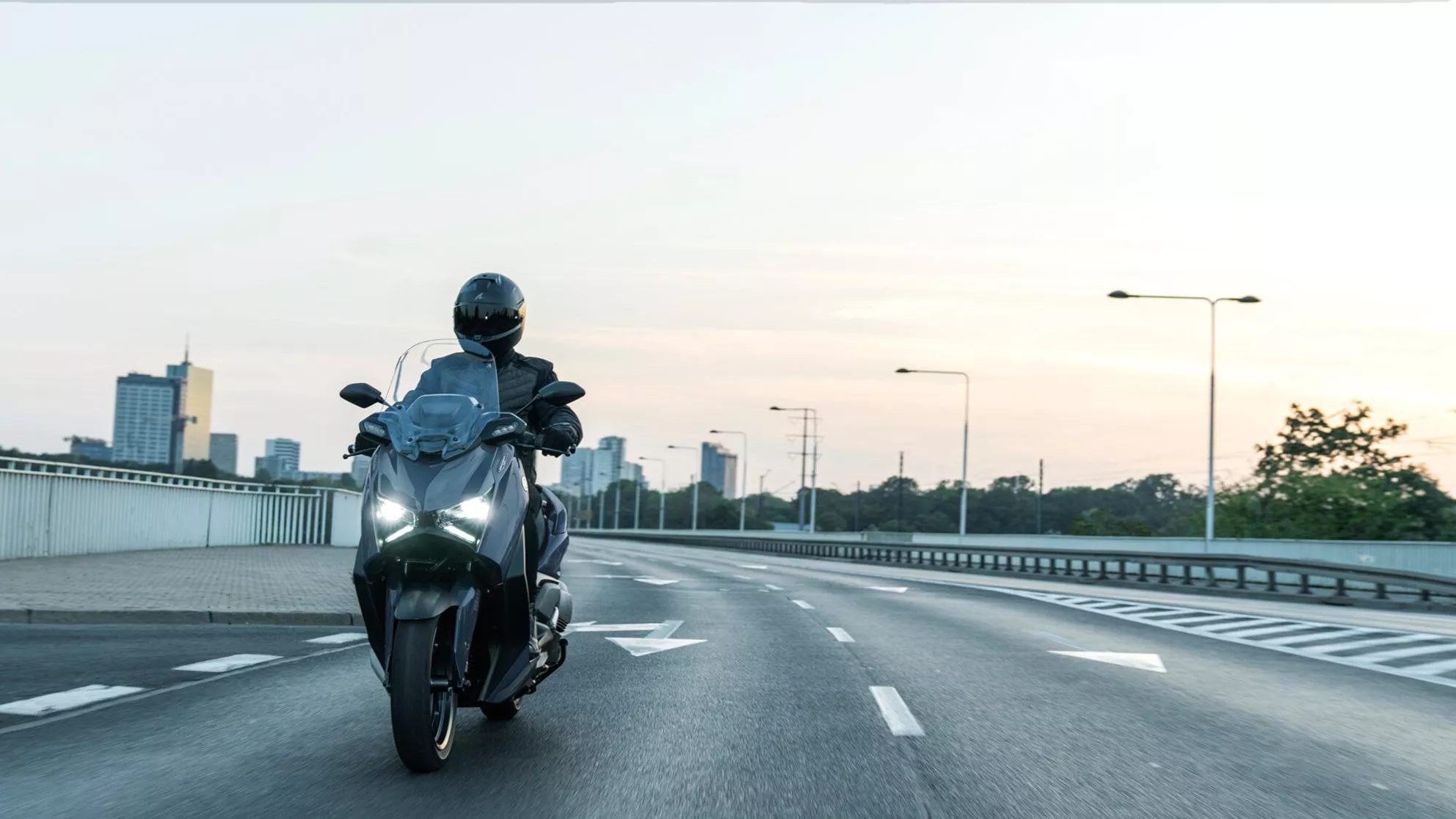Yamaha XMAX 300 Tech MAX+ - Imagen 20 Yamaha XMAX 300 Tech MAX+ - Imagen 20