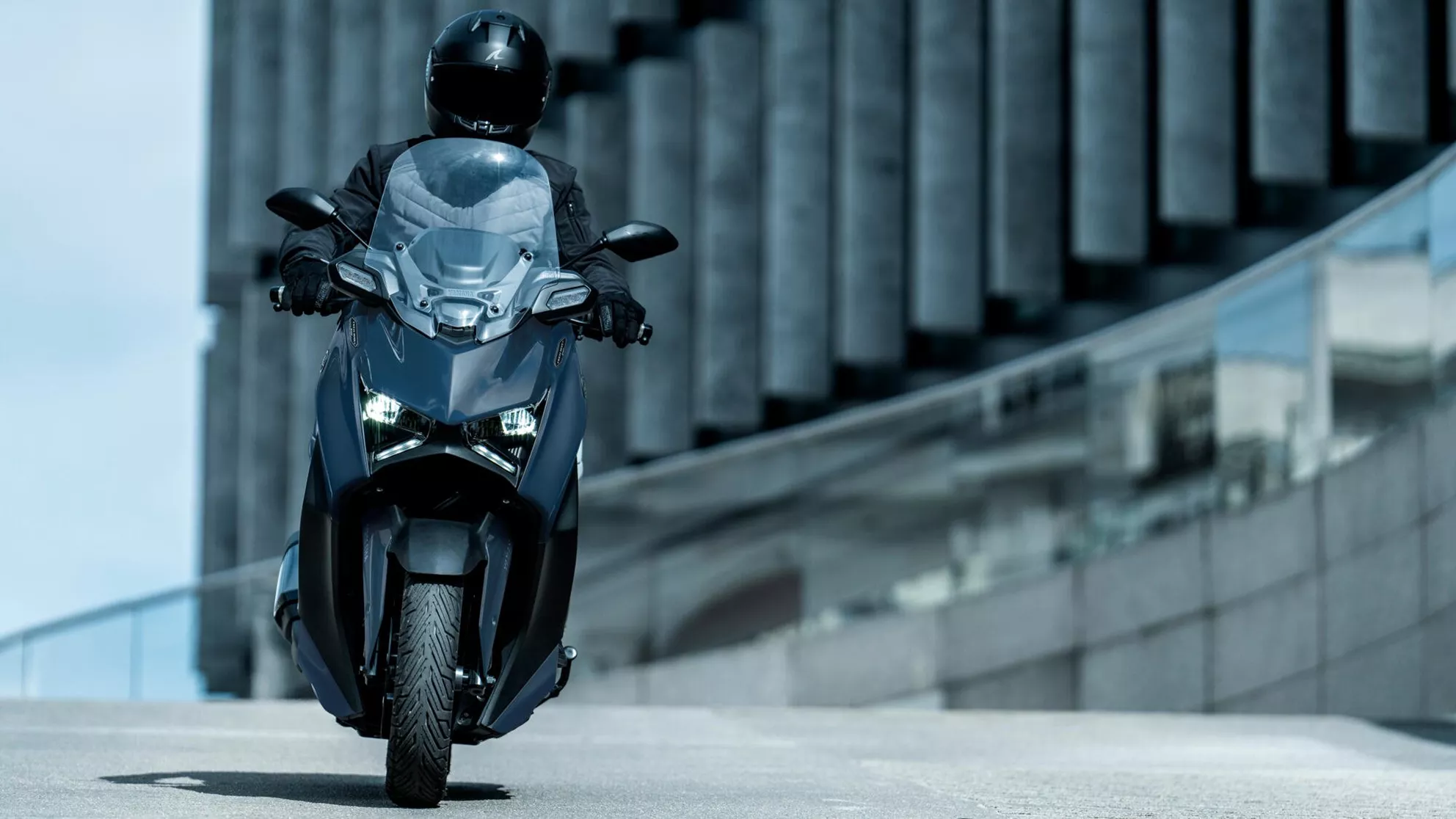 Yamaha XMAX 300 Tech MAX+ - Imagen 21 Yamaha XMAX 300 Tech MAX+ - Imagen 21