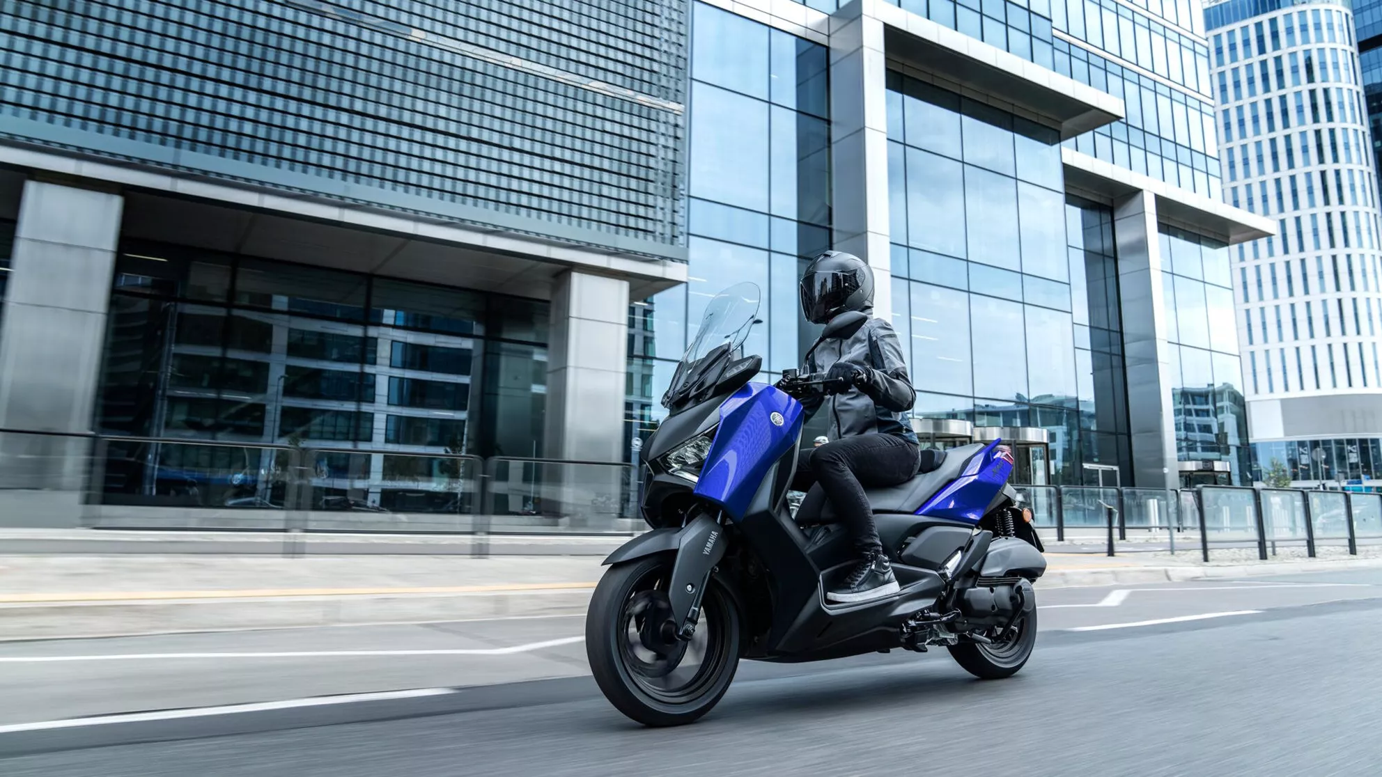 Yamaha XMAX 125 - Resim 11 Yamaha XMAX 125 - Resim 11